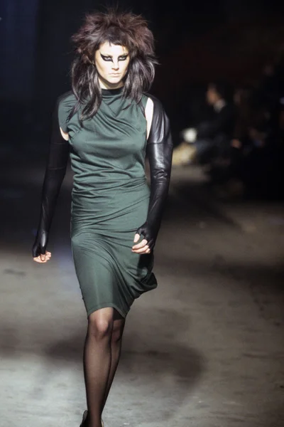 Look 12